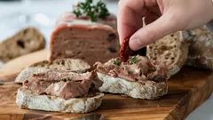 Behaal de echte smaak van verfijnde kippenleverpaté - eenvoudig recept